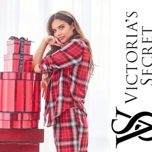 Victoria’s Secret plaid holiday pj button up shirt
